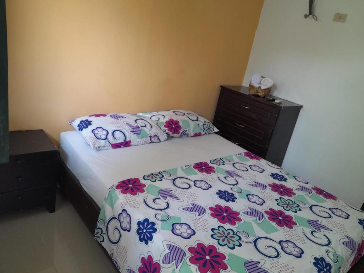 Casa Flor De Liz Hotel Villavieja Kültér fotó