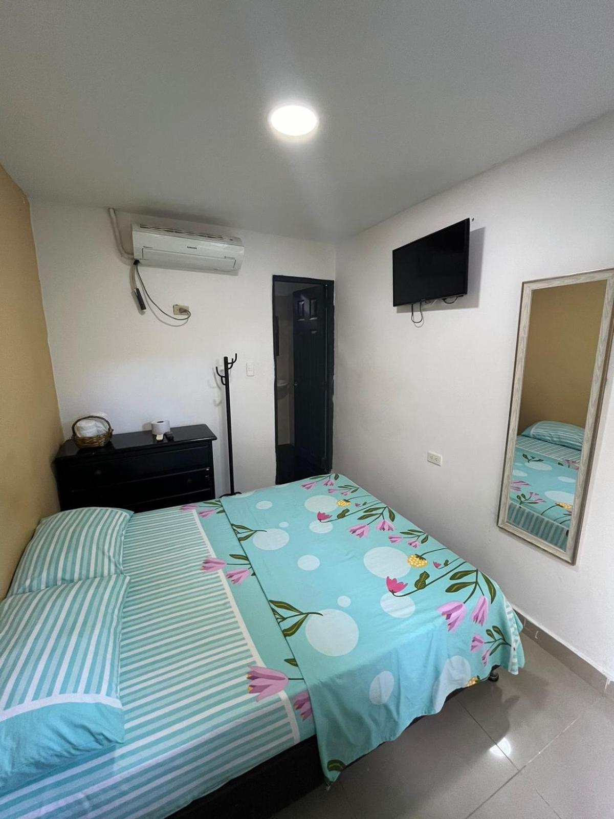 Casa Flor De Liz Hotel Villavieja Kültér fotó